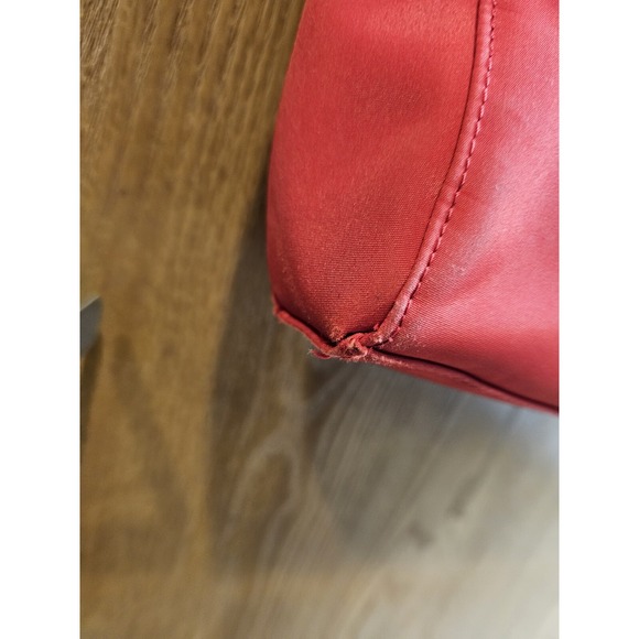 Maxx New York Red Crossbody/Shoulder Zip Women's Handbag - Picture 6 of 10